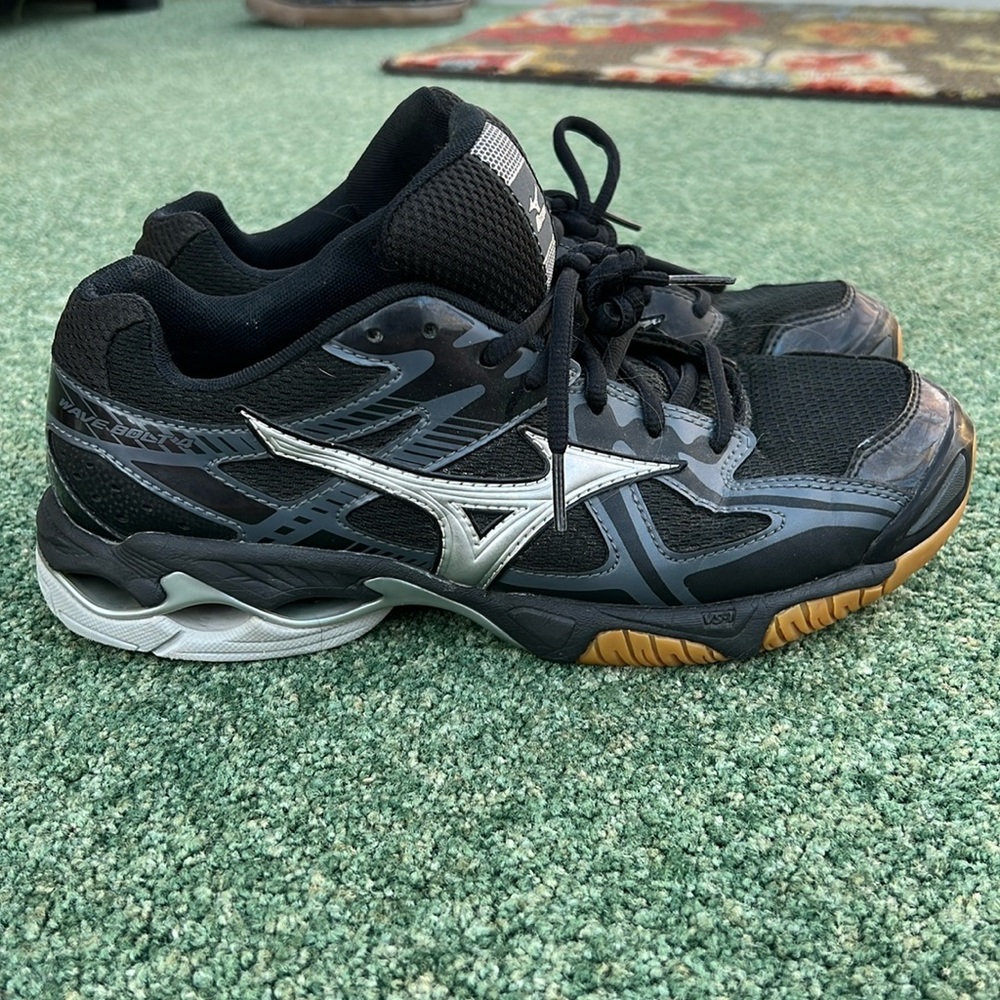 Mizuno Volleyball Shoes